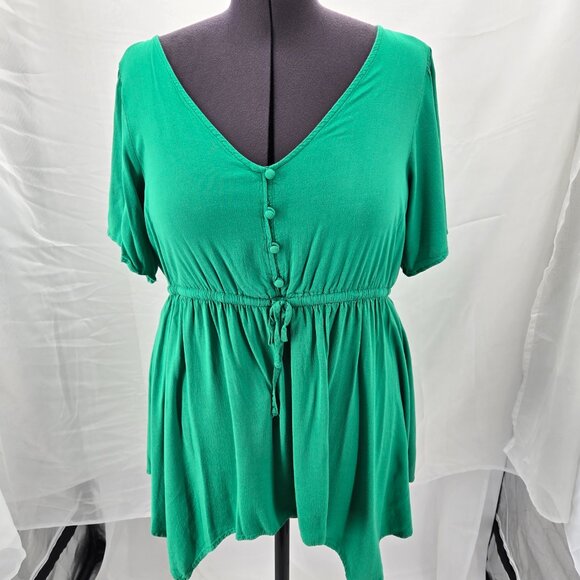 630-17 Torrid Kelly-Green Criss-Cross cinched waist babydoll top Size 1 (16/18) - Picture 1 of 10
